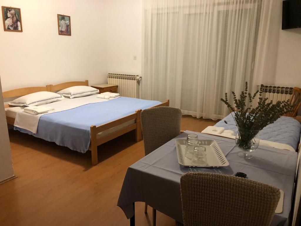 Aparthotel Sobe Pipic Široki Brijeg Exteriér fotografie